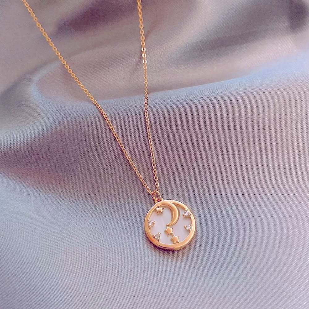NEW 14k‎ Gold-Plated Moon & Star Pendant Necklace